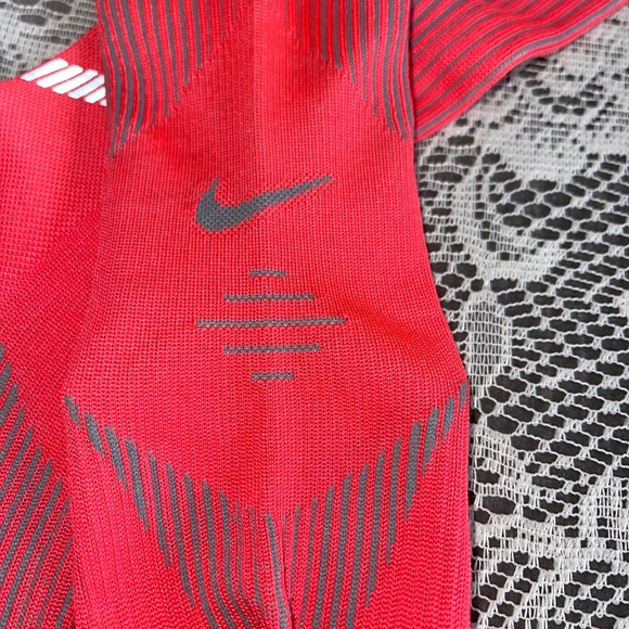NEW Nike Elite Graduated Compression OTC Running Socks Pink Gray 5.5-7 W/Unisex - Picture 6 of 10